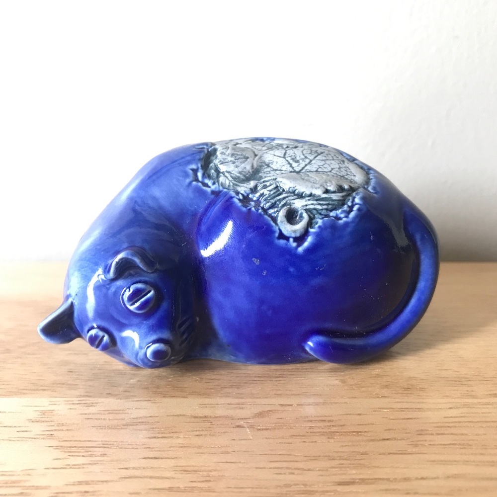 Vintage Tenmoku Pottery Sleeping Cat Rattles Blue Malaysia Handicraft.